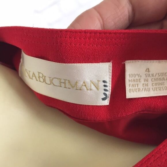 Dana Buchman Red Silk top mother Pearl Buttons EUC - Picture 5 of 5